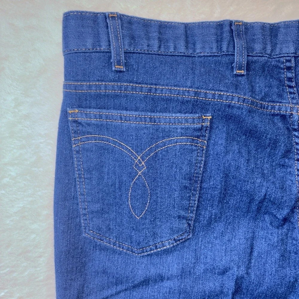 Vintage Levis Action Jeans Men Sz 44 x30 Dark Wash Denim Brown Tab NWT Deadstock